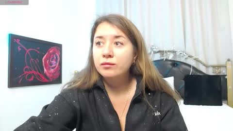 Snapshot of leone_noire chatting on 23, 12, 2025 Leone Noir online show from 23, 12, 2025