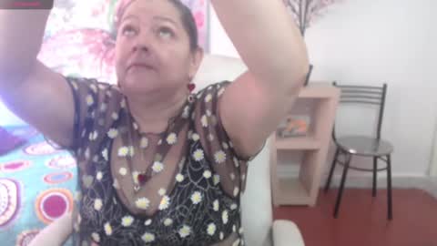 leonela   online show from 2, 3, 2025