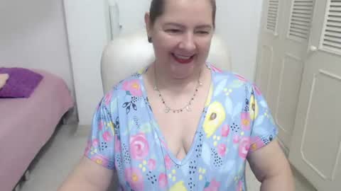Snapshot of leonela_69 chatting on 2, 7, 2026 leonela online show from 2, 7, 2026
