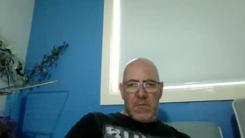 Snapshot of leonew71 chatting on 21, 9, 2025 leonew71 online show from 21, 9, 2025