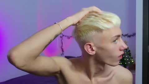 Snapshot of leonlure chatting on 15, 12, 2025 leonlure online show from 15, 12, 2025