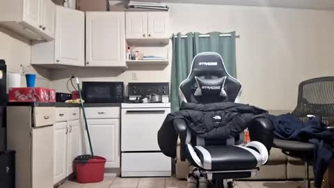 Snapshot of leppard6148 chatting on 4, 12, 2024 Keith online show from 4, 12, 2024