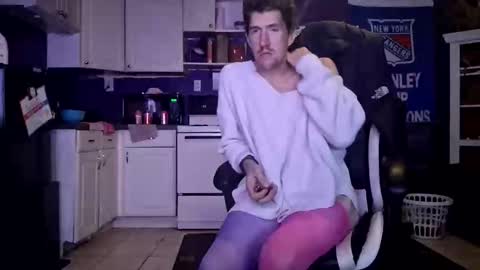 Snapshot of leppard6148 chatting on 19, 10, 2025 Keith online show from 19, 10, 2025