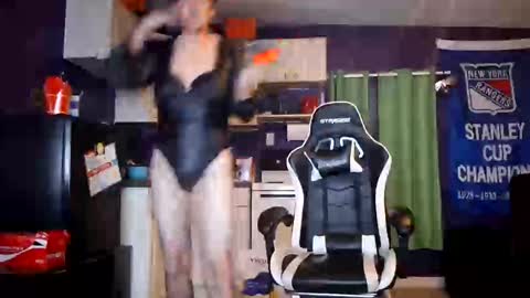 Snapshot of leppard6148 chatting on 5, 11, 2025 Keith online show from 5, 11, 2025