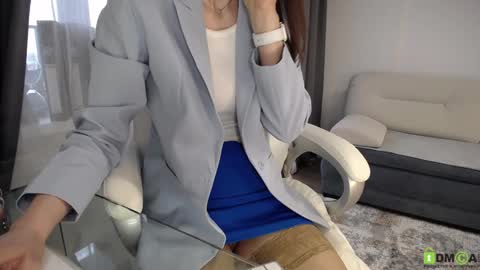 Lera online show from 1, 2, 2025