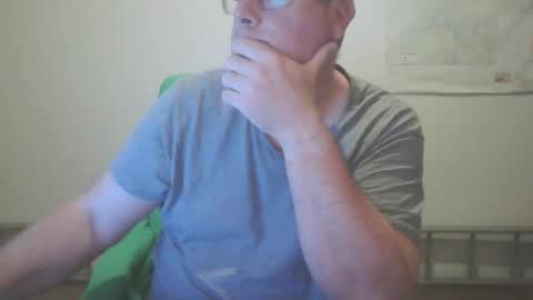 Snapshot of lerase40 chatting on 23, 11, 2025 homquisgode online show from 23, 11, 2025