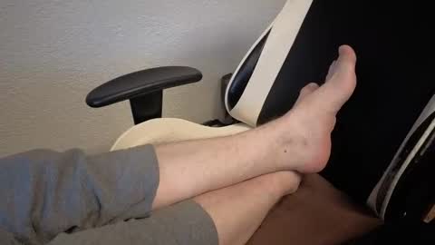 Leroy online show from 4, 12, 2025