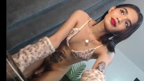 Snapshot of lesi_trisha chatting on 7, 3, 2025 Trisha18 online show from 7, 3, 2025