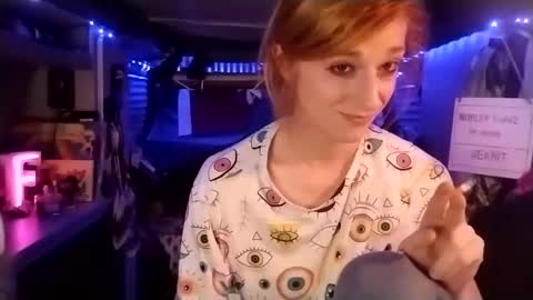 LesleyGumGrass- The Boring Trans girl online show from 5, 3, 2025