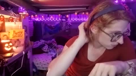 LesleyGumGrass- The Boring Trans girl online show from 1, 10, 2025