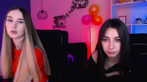 leslie_bird online show from 2, 4, 2026