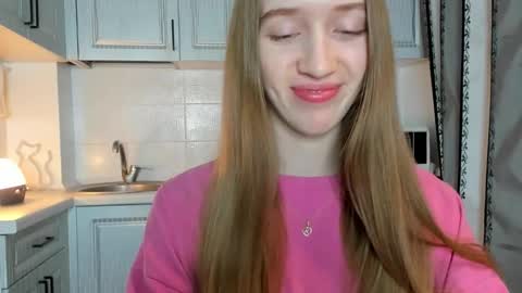 Snapshot of leslie_my_lovee chatting on 24, 10, 2025 LESLIE online show from 24, 10, 2025