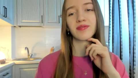 Snapshot of leslie_my_lovee chatting on 14, 12, 2025 LESLIE online show from 14, 12, 2025