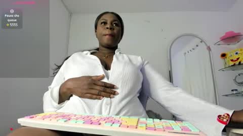 lesliee_brownn online show from 10, 12, 2024