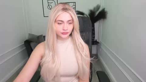 lesliemineg online show from 23, 9, 2025