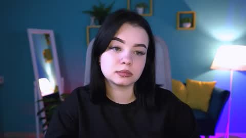 LeslieRowe online show from 16, 10, 2025