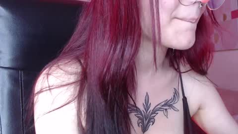 Snapshot of lessboobs_gh chatting on 8, 12, 2024 Less online show from 8, 12, 2024