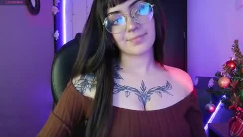 Snapshot of lessboobs_gh chatting on 10, 11, 2025 Less online show from 10, 11, 2025