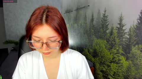 Lessi online show from 7, 4, 2026