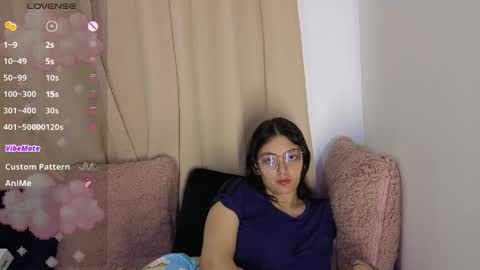 lessliee online show from 25, 4, 2026