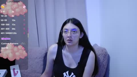 lessliee online show from 20, 6, 2026