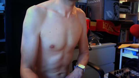 Vampiro Diurno online show from 27, 1, 2025