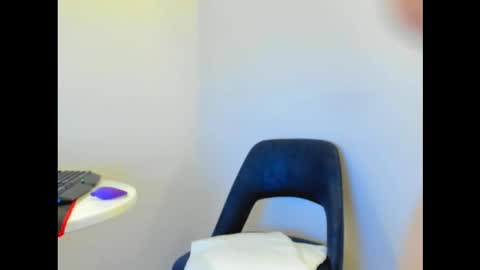 lesyaliss online show from 10, 3, 2026