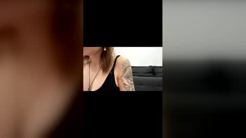 follow me  here you find me online show from 27, 11, 2025