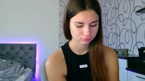 Snapshot of lette_emily chatting on 30, 10, 2025 Emily online show from 30, 10, 2025