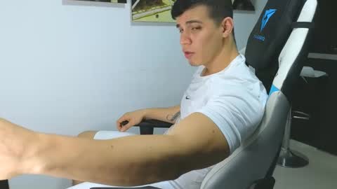 levelingg online show from 30, 1, 2025