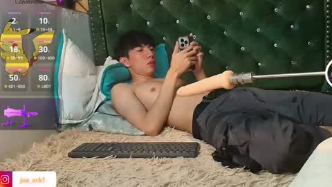 Levi  online show from 8, 2, 2025