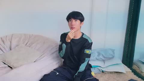 Levi  online show from 7, 3, 2025