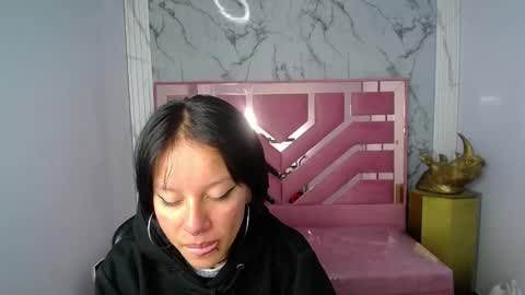 Snapshot of levii_ch chatting on 16, 12, 2025 Luisa online show from 16, 12, 2025