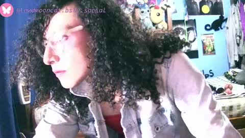 Lewd Mooncat online show from 14, 4, 2026