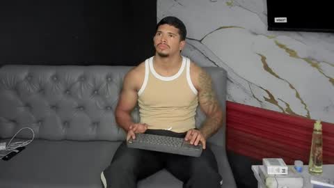 Snapshot of lewishamiltom chatting on 15, 5, 2026 lewis online show from 15, 5, 2026
