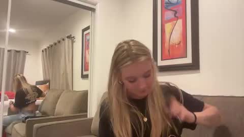 lexisRose online show from 8, 12, 2024