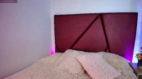 Lexi Howard  online show from 4, 7, 2026