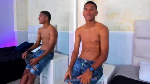 Snapshot of lexianddeker chatting on 1, 10, 2025 Lexi  Derek online show from 1, 10, 2025