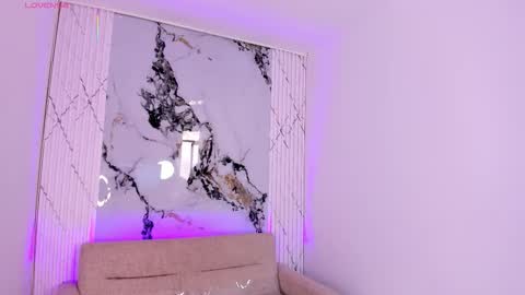 Snapshot of lexianddeker chatting on 2, 10, 2025 Lexi  Derek online show from 2, 10, 2025