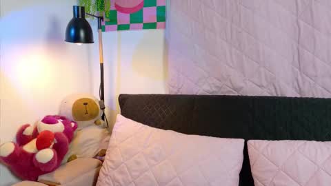 Lixie And Nte online show from 15, 12, 2025