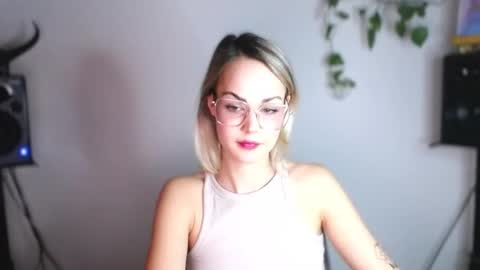 Snapshot of lexie_wild chatting on 24, 2, 2025 Lexie online show from 24, 2, 2025