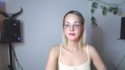 Snapshot of lexie_wild chatting on 3, 3, 2025 Lexie online show from 3, 3, 2025