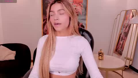Lexie  online show from 28, 7, 2026