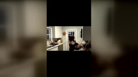 lexilovexhunghandsome online show from 18, 1, 2026