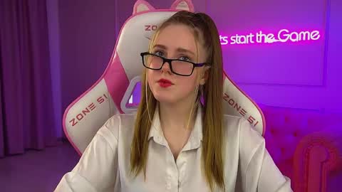 Snapshot of lexireadway chatting on 16, 5, 2026 Lexi online show from 16, 5, 2026
