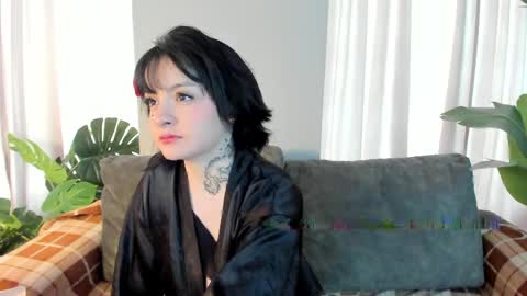 lexirouge           online show from 12, 5, 2026