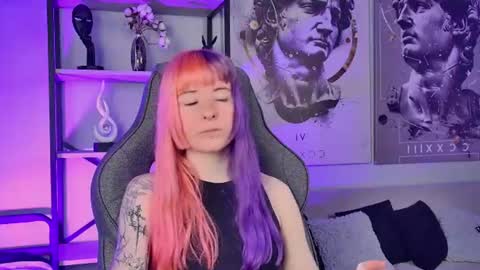 Snapshot of lexiwenford chatting on 4, 7, 2026 Lexi Wenford NO NUDE GODDESS online show from 4, 7, 2026