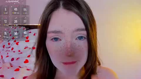 Snapshot of lexxxxxxi chatting on 19, 6, 2026 lexi miu online show from 19, 6, 2026