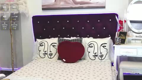 Snapshot of lexylee17 chatting on 4, 11, 2025 Lexy online show from 4, 11, 2025