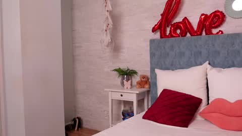 LeylaGracey online show from 4, 3, 2025